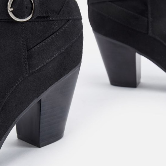 Freda Block Heel Ankle Bootie - Picture 5 of 5